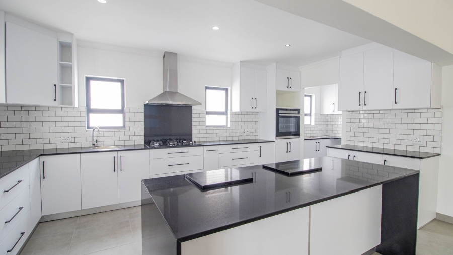 2 Bedroom Property for Sale in Britannia Beach Estate Western Cape